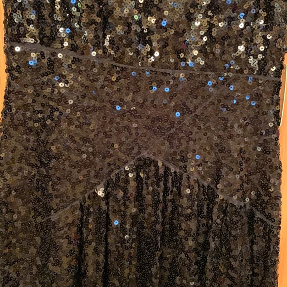 Express sequin elegant black dress - Picture 3 of 6
